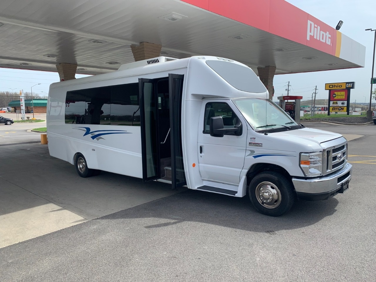 Fleet | Charter Buses & Motorcoaches